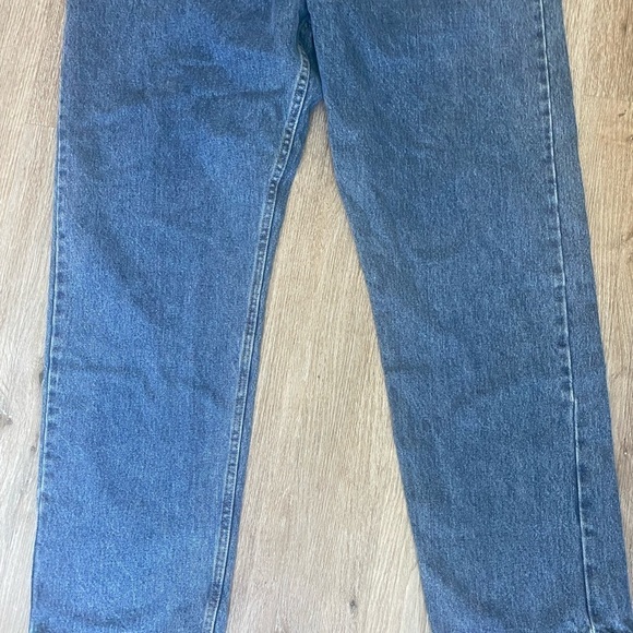 Wrangler Men’s Relaxed Fit Medium to Dark Wash Jeans Size 44x34 - Picture 5 of 8